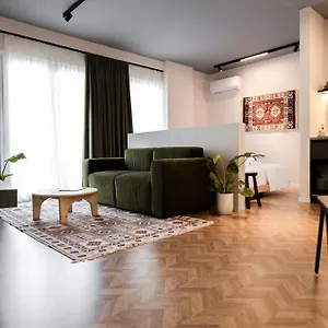 Muz , Tirana Albania